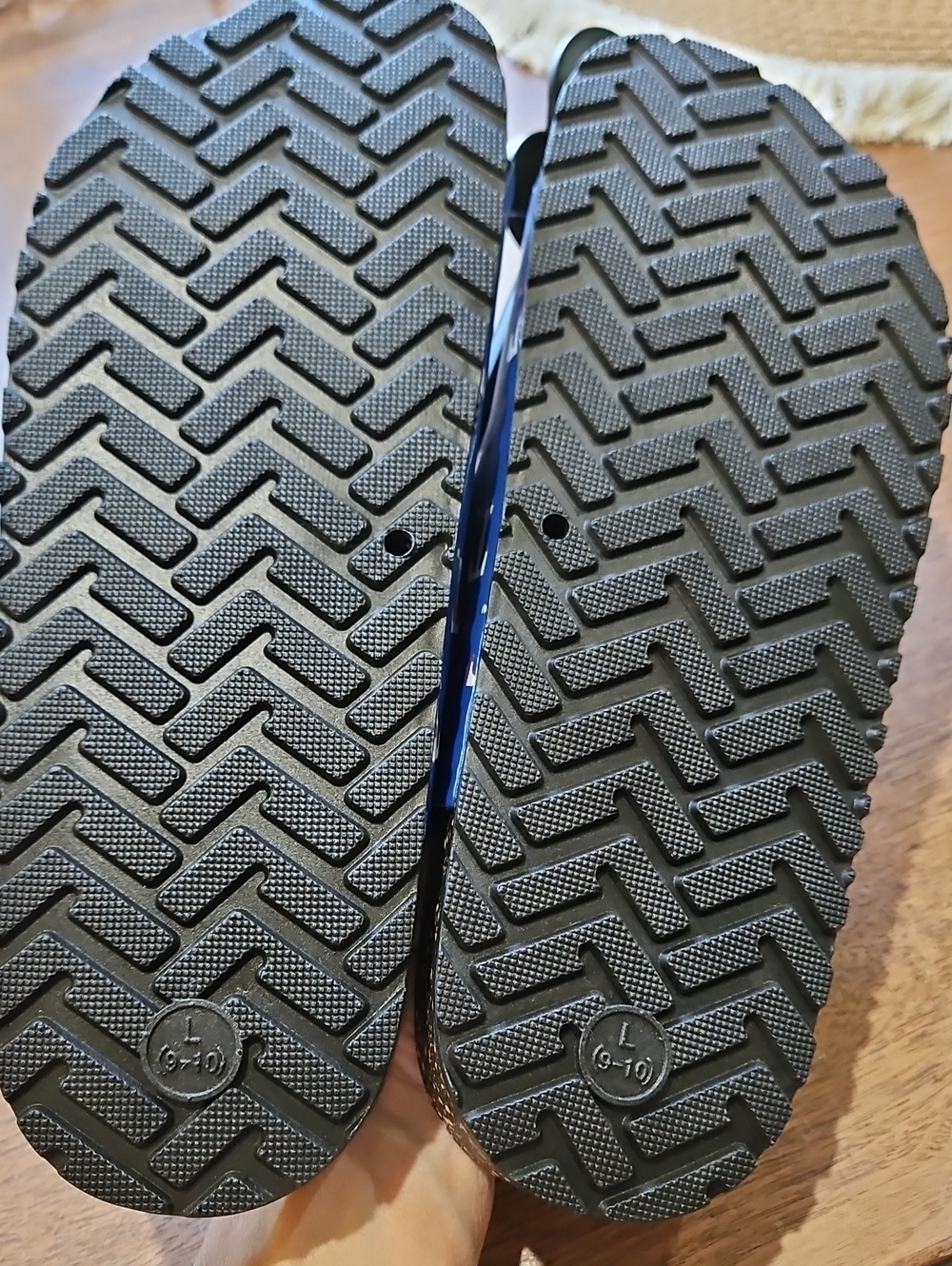 These blue Texas Rangers double-buckle sandals by FOCO - Picture 10 of 12